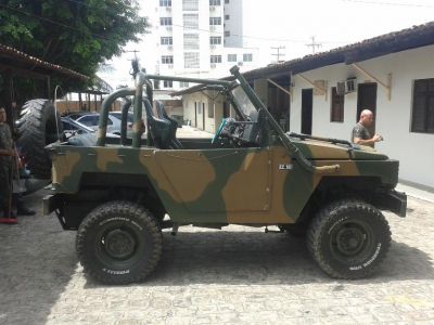 Engesa militarizado