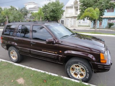 GRAN CHEROKEE V8