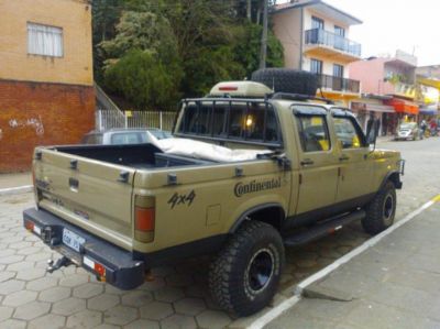 D-20 4x4 cab. dupla mamut