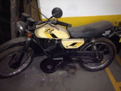 Moto Yamaha TT 125