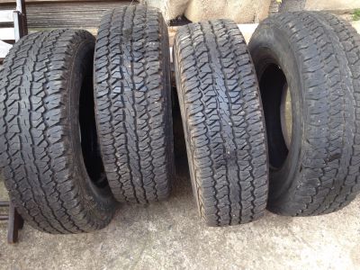  4 pneus firestone 225/75