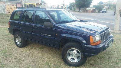 GRAND CHEROKEE LAREDO