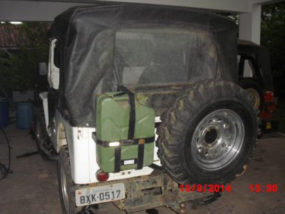 Vendo Jeep  51 cor Branca