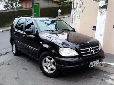 - MERCEDES BENZ ML 230 - 