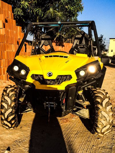 utv commander 1000 can am