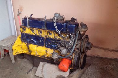 Motor 6 cilindros 4400cc