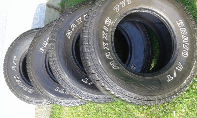  4 Pneus 31 10 R15 maxxis