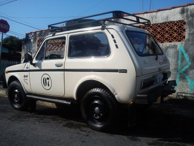 Jipe Niva 1.6 4x4 ie