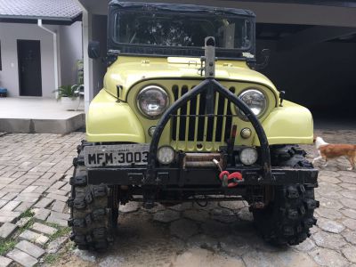 Jeep Willys c/ guincho