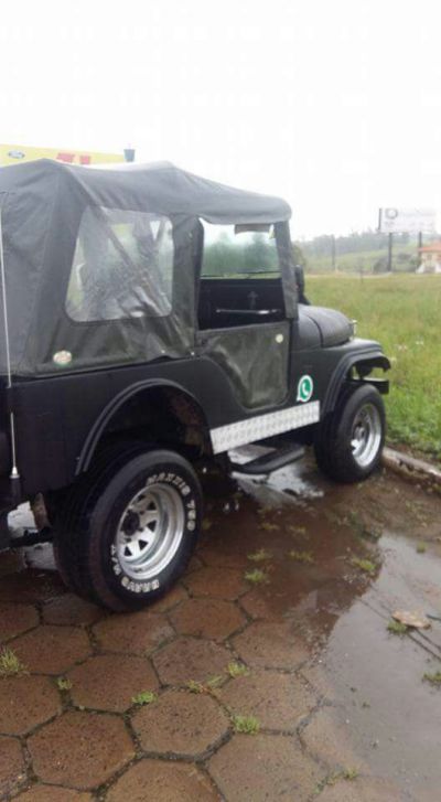 Vendo jeep impecável,