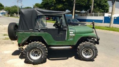 JEEP WILLYS 4X4 TRILHEIRO