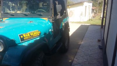 Jeep Willys equipado 