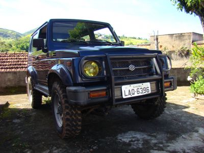 Suzuki Samurai metal top