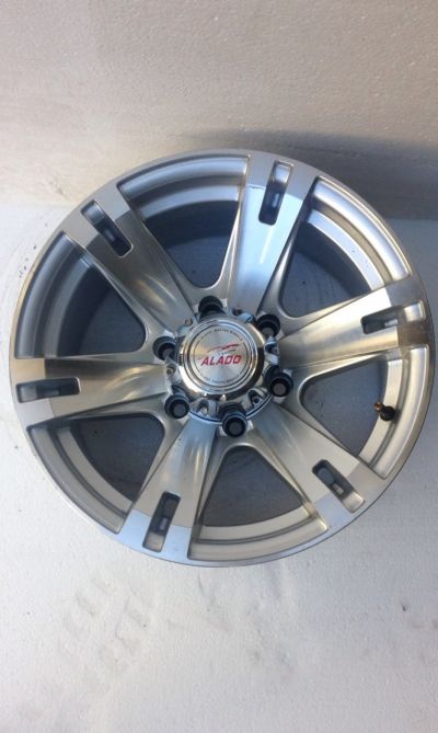 Roda 16x8 6 furos c 139.7