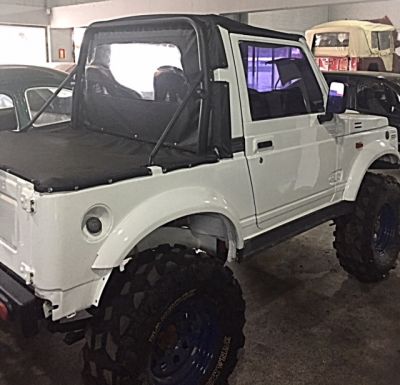 Jipe Suzuki Samurai