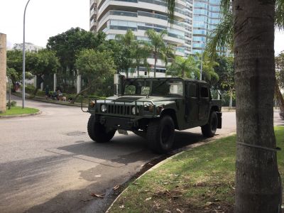 Hummer HMMWV