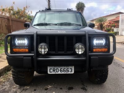 VENDO JEEP CHEROKEE SPORT