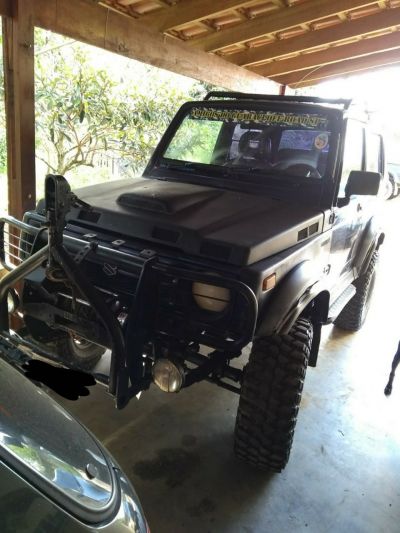 Suzuki samurai 