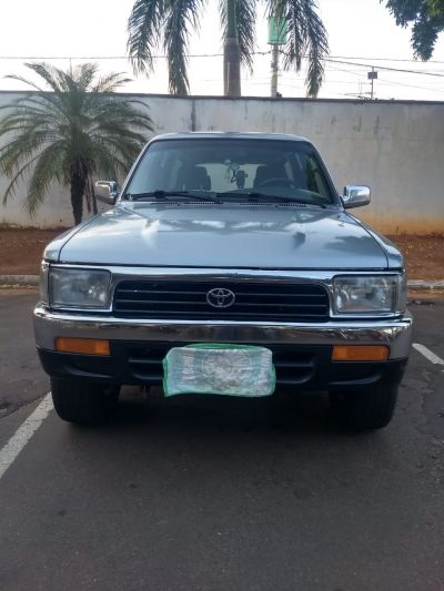 VENDO  HILUX  SW4 2.8 4x4