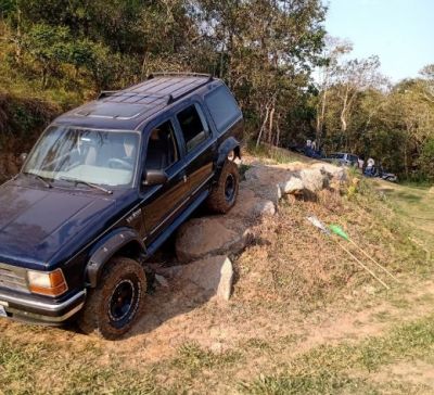 Ford Explorer 94 V6 4x4 