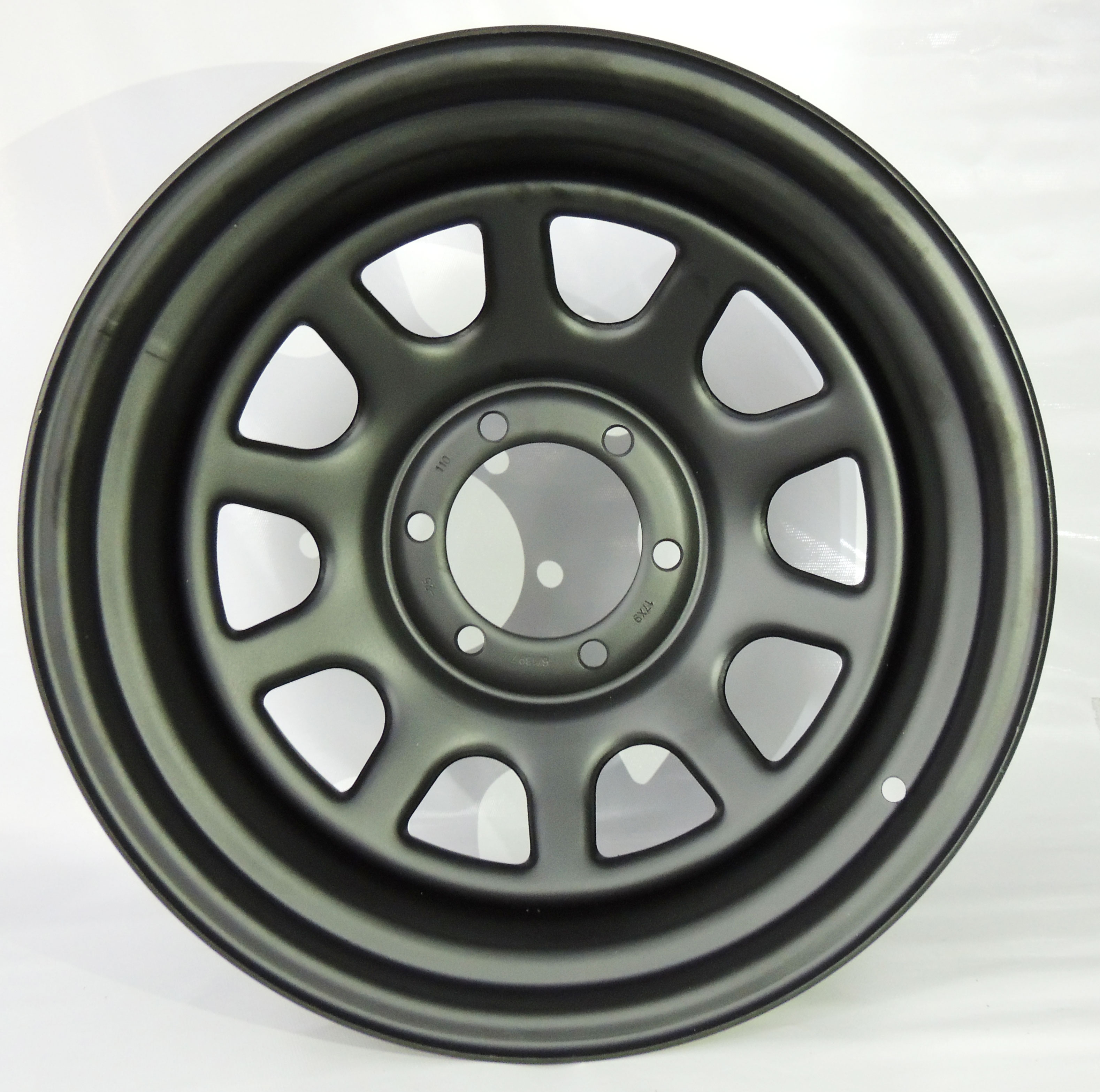 Roda Daytona 17x9 6furos 