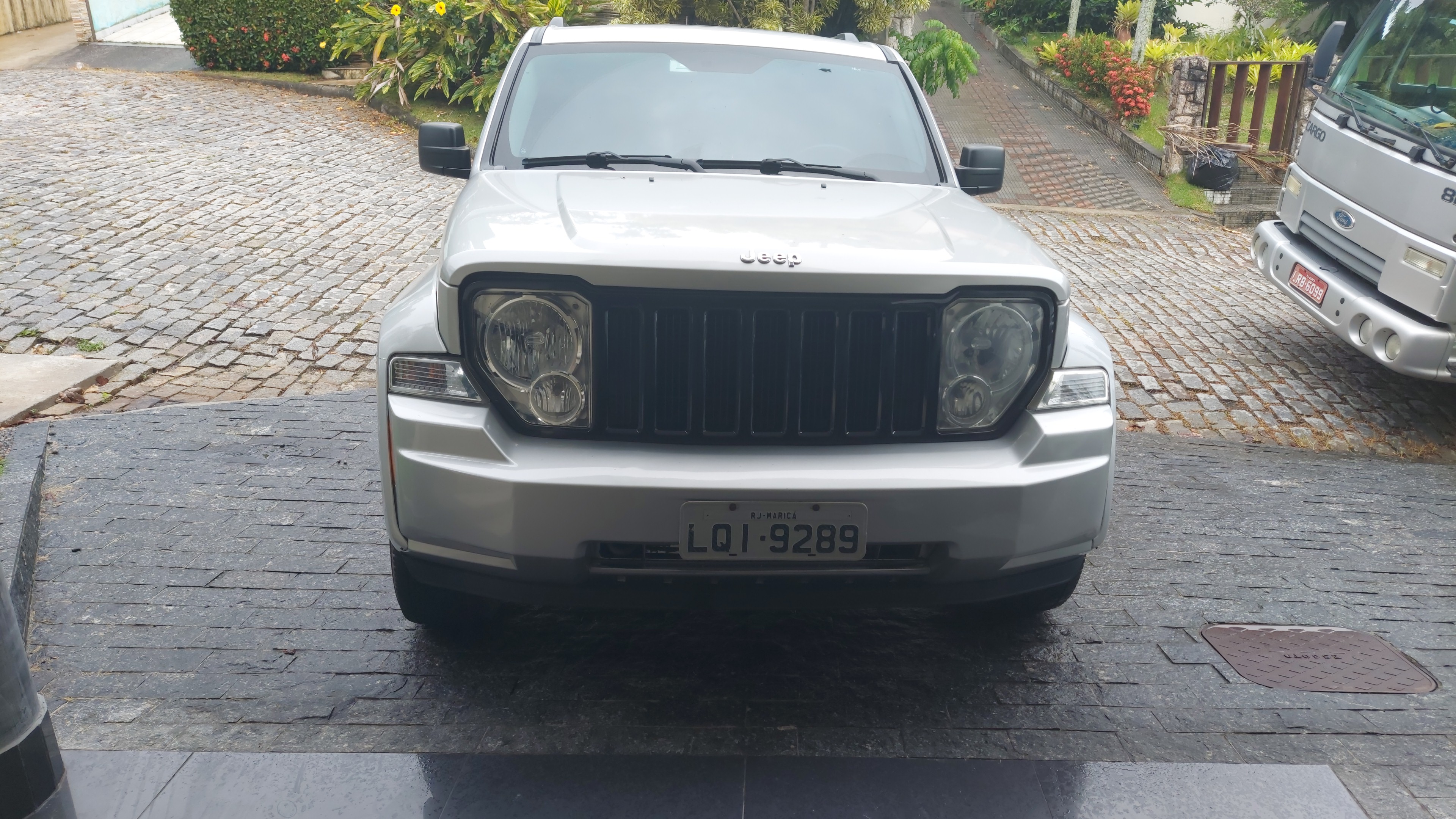 Vendo jeep cherokee 