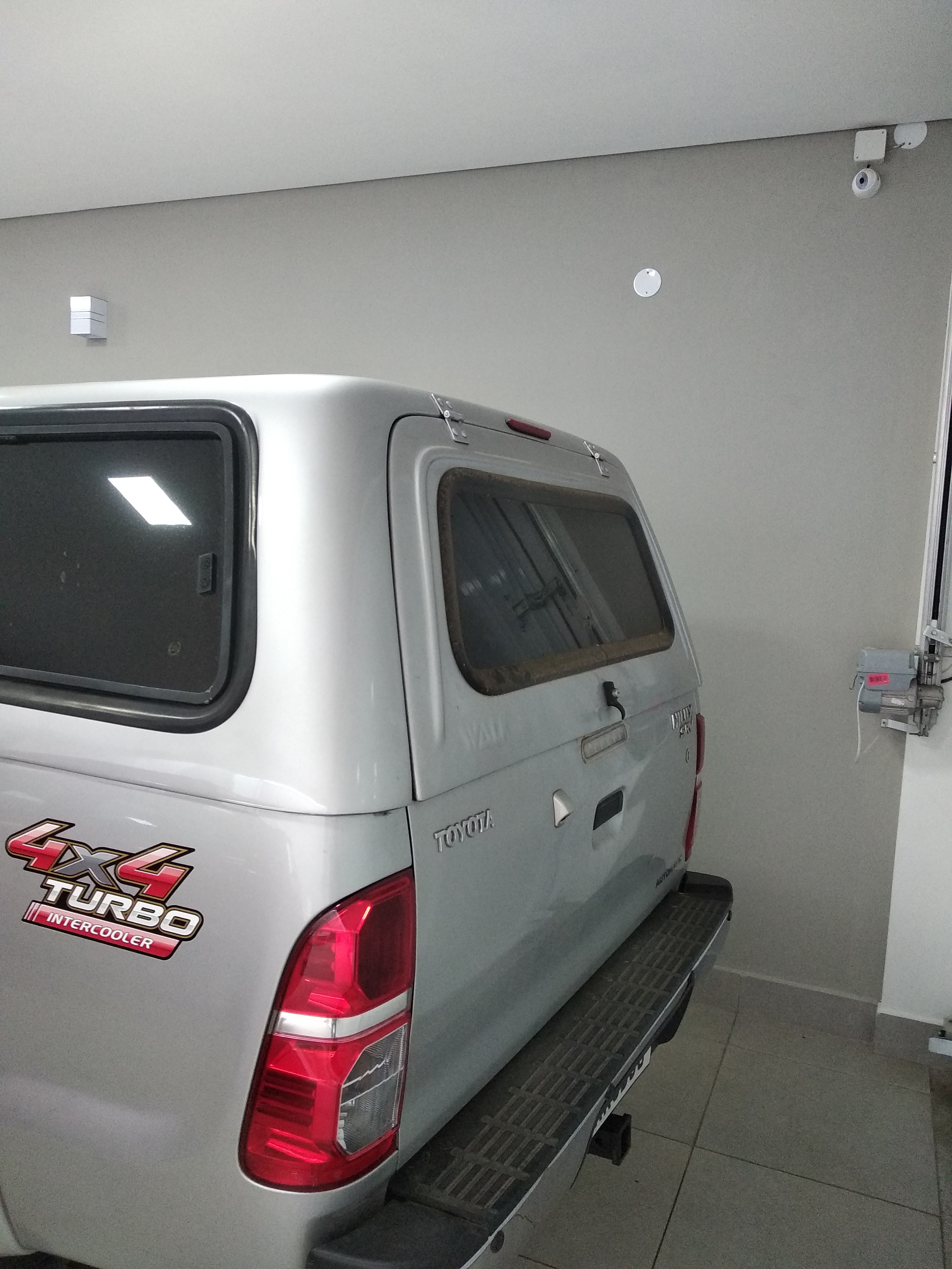 capota fibra hilux 2013 