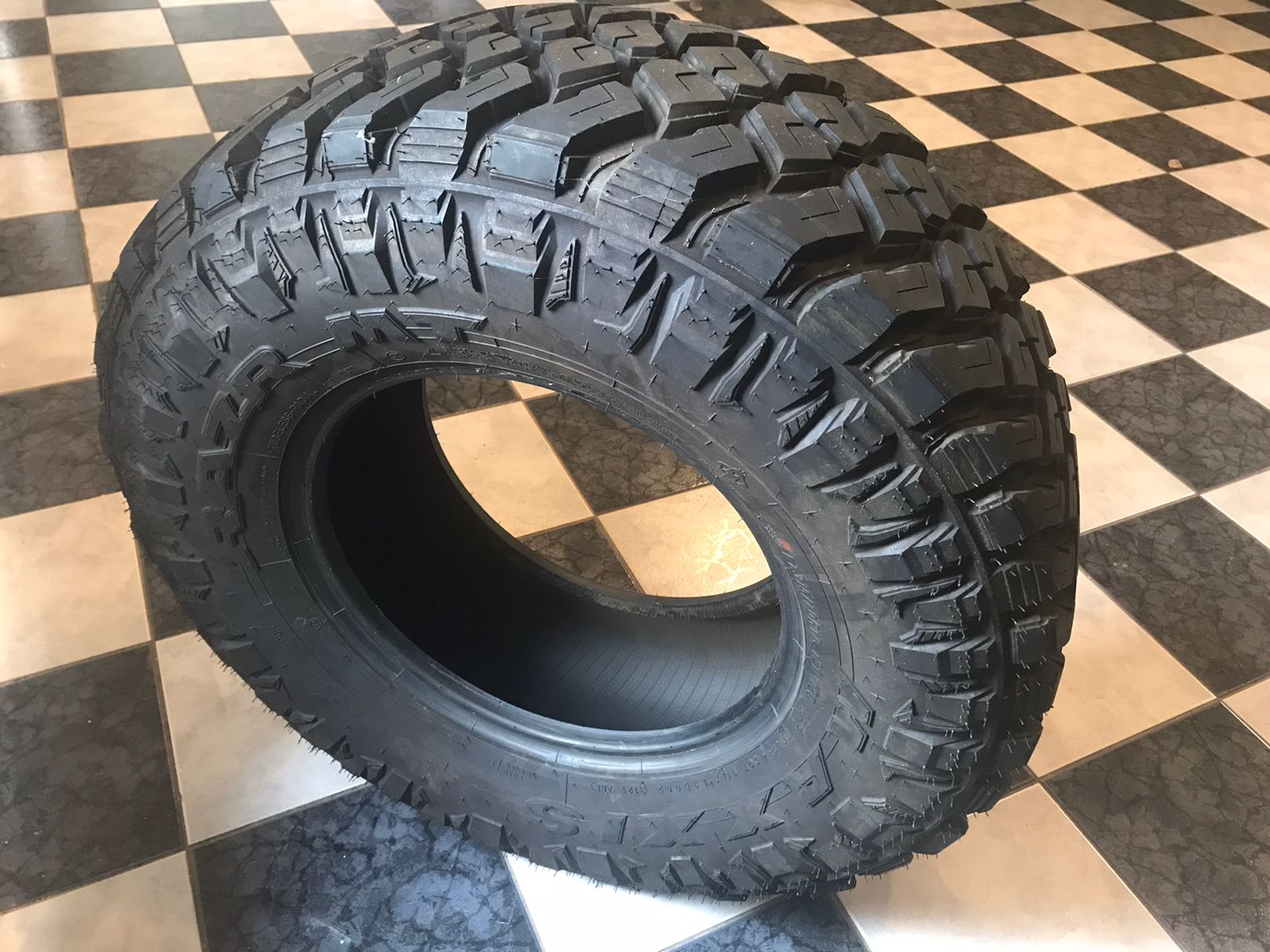 Kit 4 pneus Maxxis 315/70