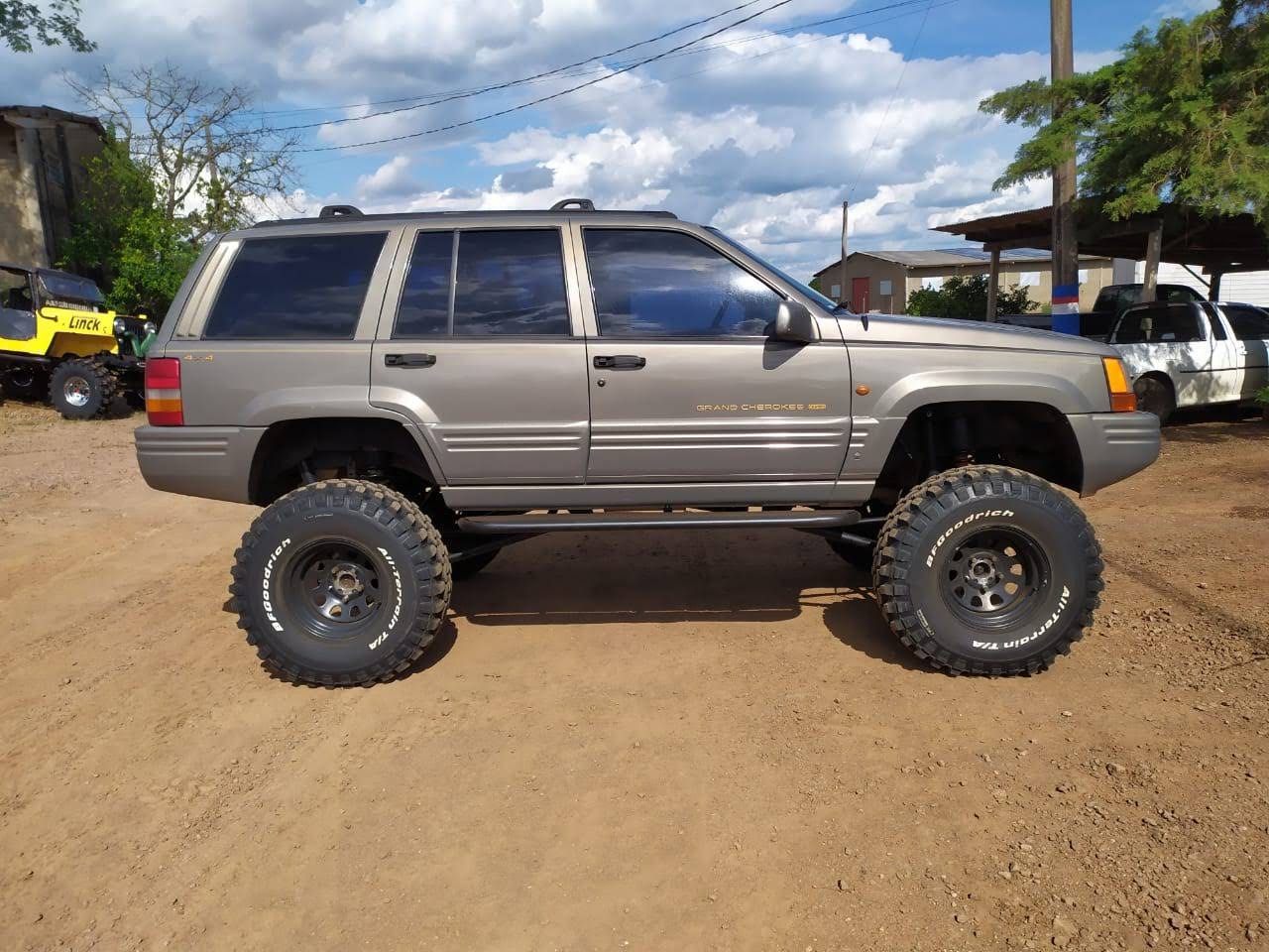 Grand Cherokee 5.2 top