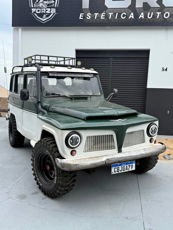 Rural Willys 4x4 6 cil Rural Willys 4x4 6 cil