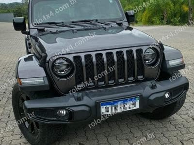 Jeep Wrangler Saara Overland 4 x 4 _ 2.0