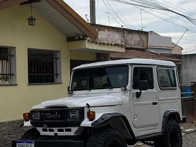 Toyota bandeirante 87
