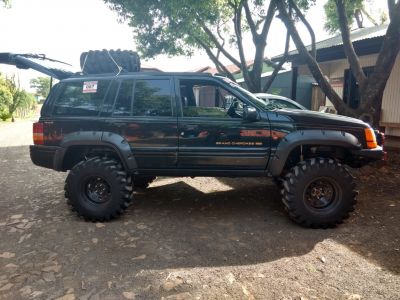 GRAND CHEROKEE LIMITED GRAND CHEROKEE LIMITED