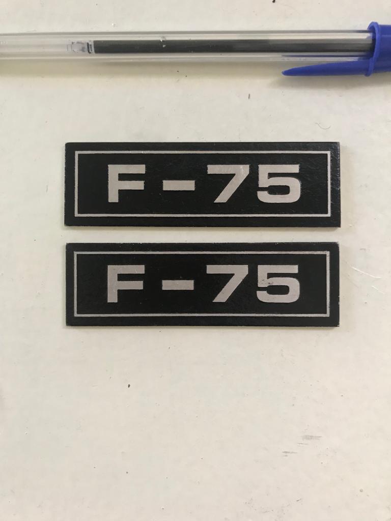 Emblema F75 Alta Qualidad